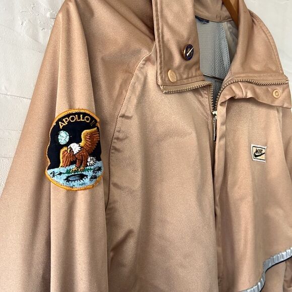 Vintage Nike Track Jacket - Gold Apollo Space NASA Patch (Size M Women's) - Picture 5 of 15